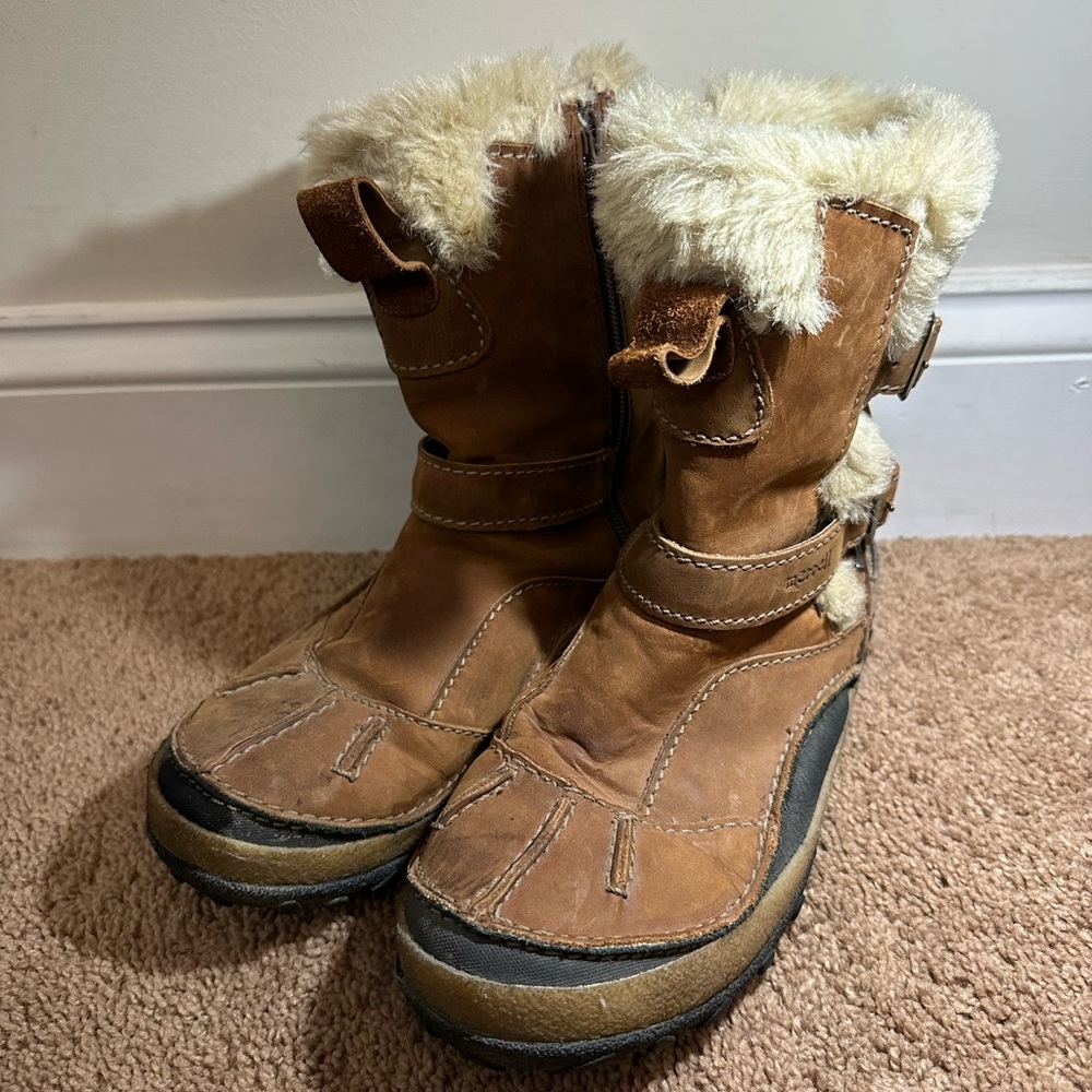 Merrell Brown Faux Fur Trim Winter Boots